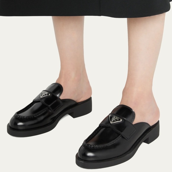 š¤Prada leather logo mules. size 36. come with box and dust bag. - Picture 2 of 8